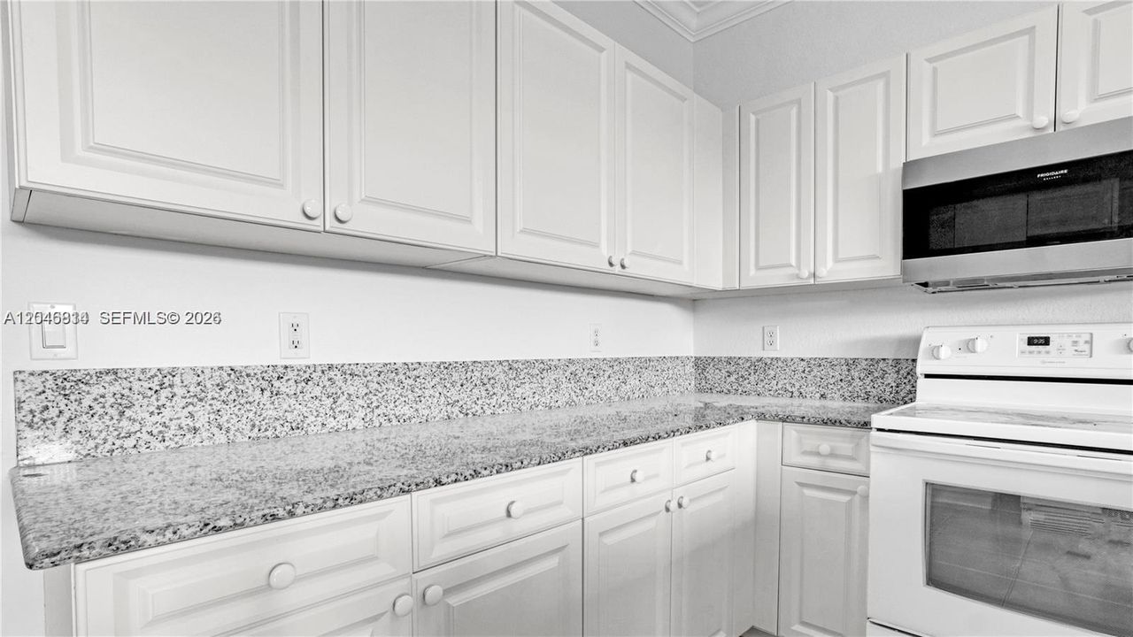 В аренду: $4,800 (4 спален, 3 ванн, 2249 Квадратных фут)