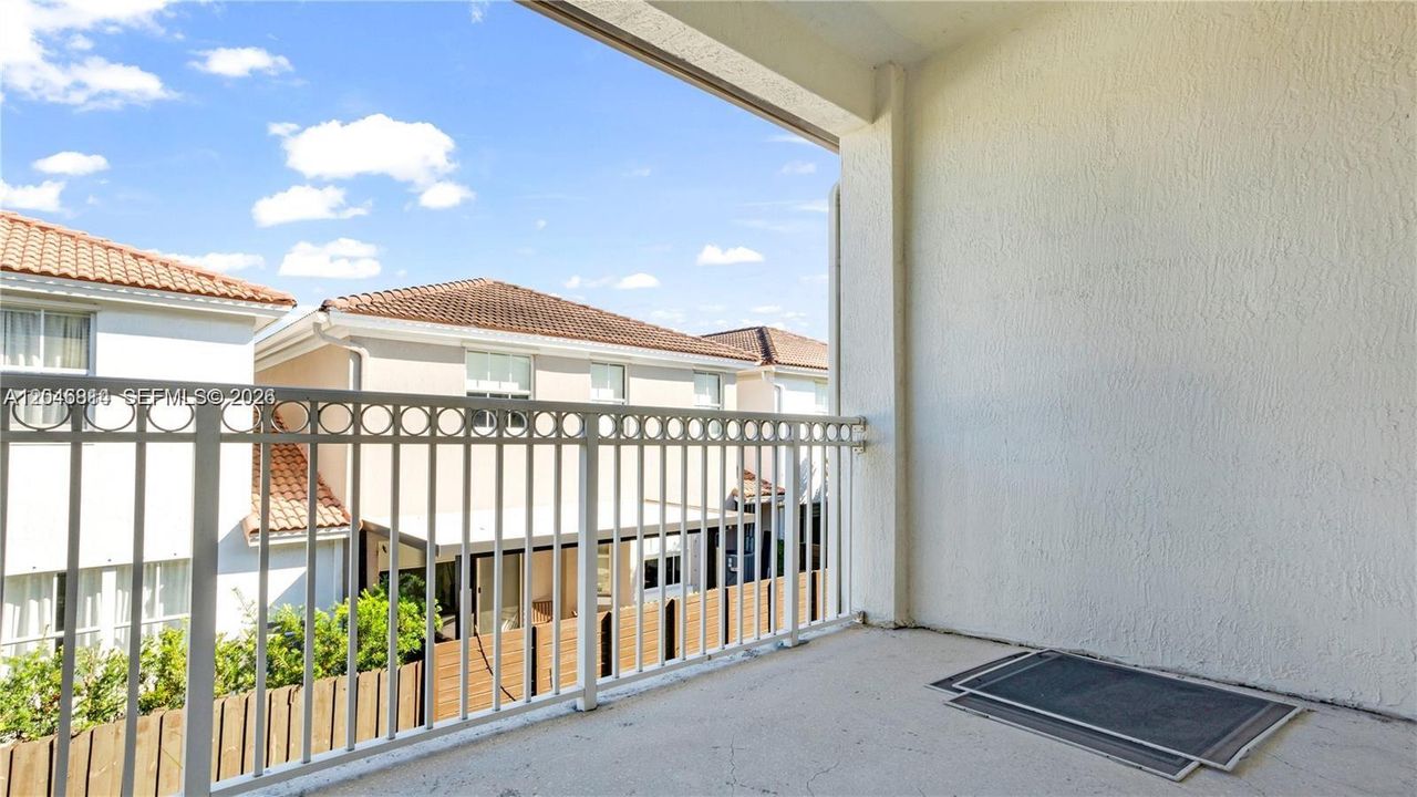 В аренду: $4,800 (4 спален, 3 ванн, 2249 Квадратных фут)