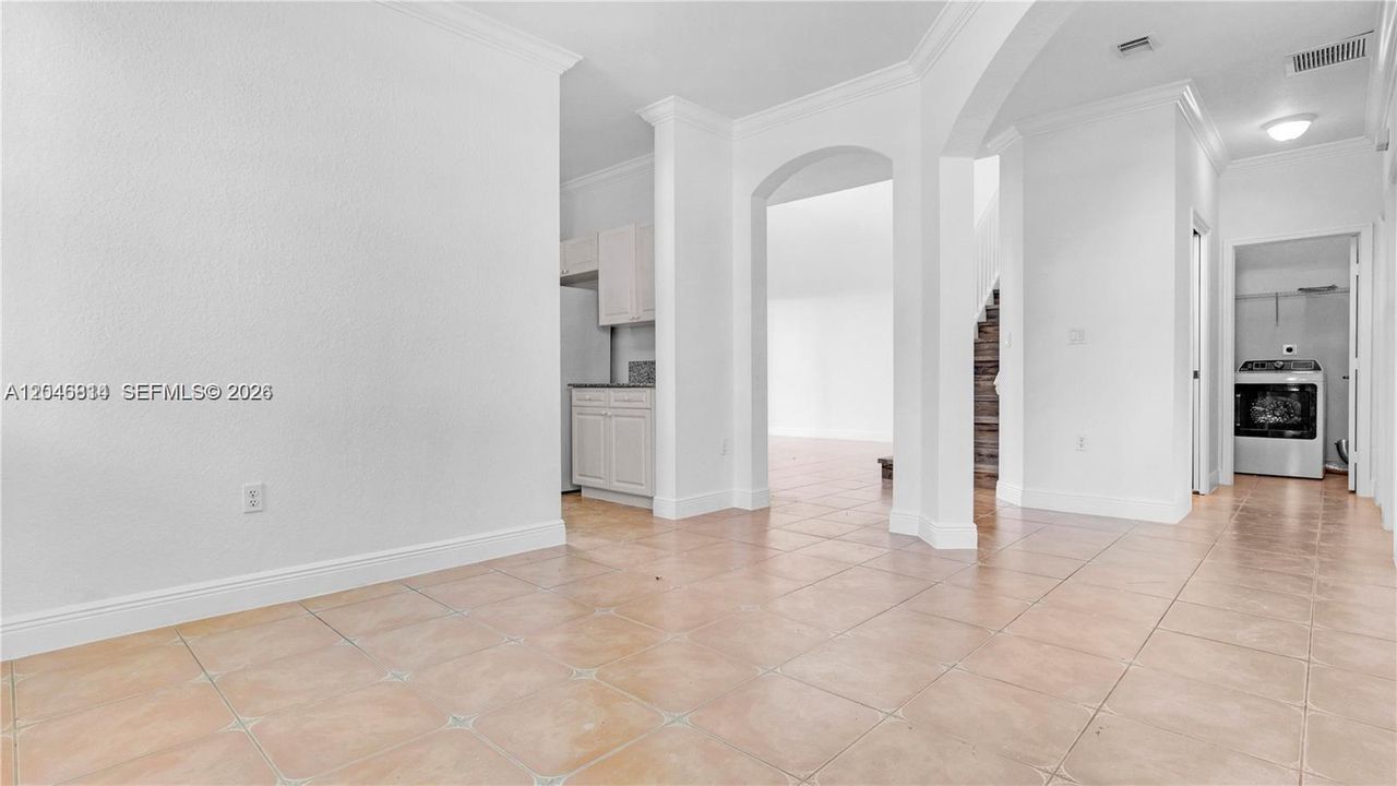 В аренду: $4,800 (4 спален, 3 ванн, 2249 Квадратных фут)