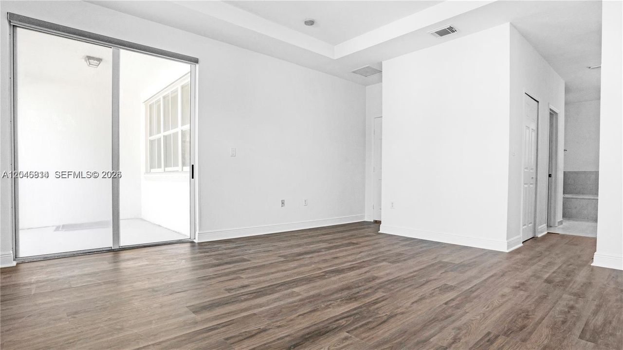 В аренду: $4,800 (4 спален, 3 ванн, 2249 Квадратных фут)