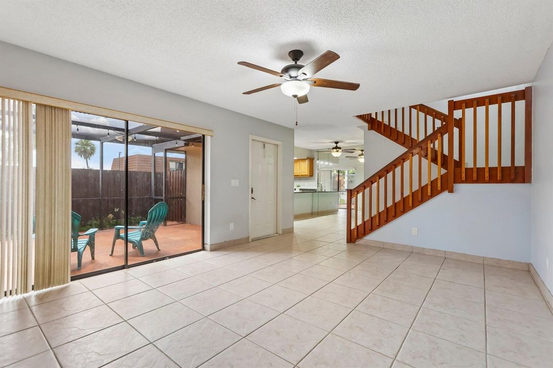 13-web-or-mls-SW 118th Ter-S0107-013