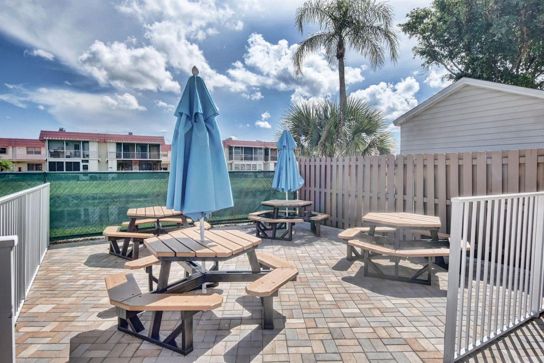 58-web-or-mls-Kings Point (13)