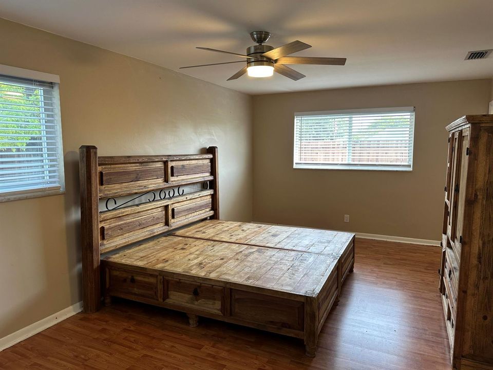 Second master suite