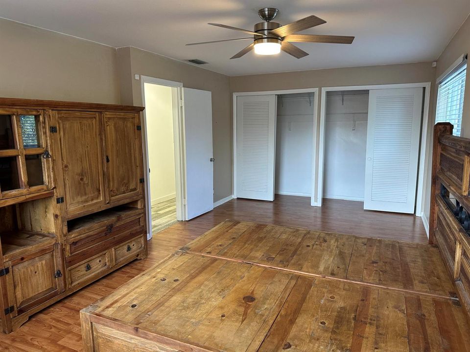 Second master suite