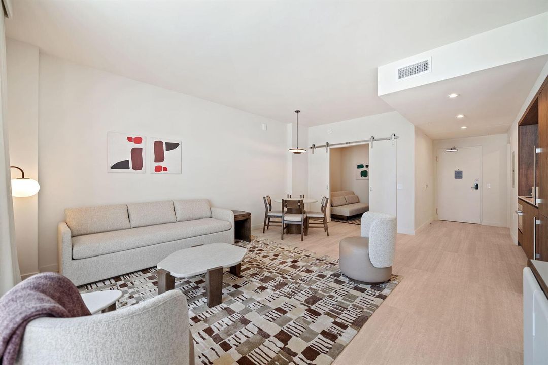 4-web-or-mls-1611-sw-2nd-ave-702