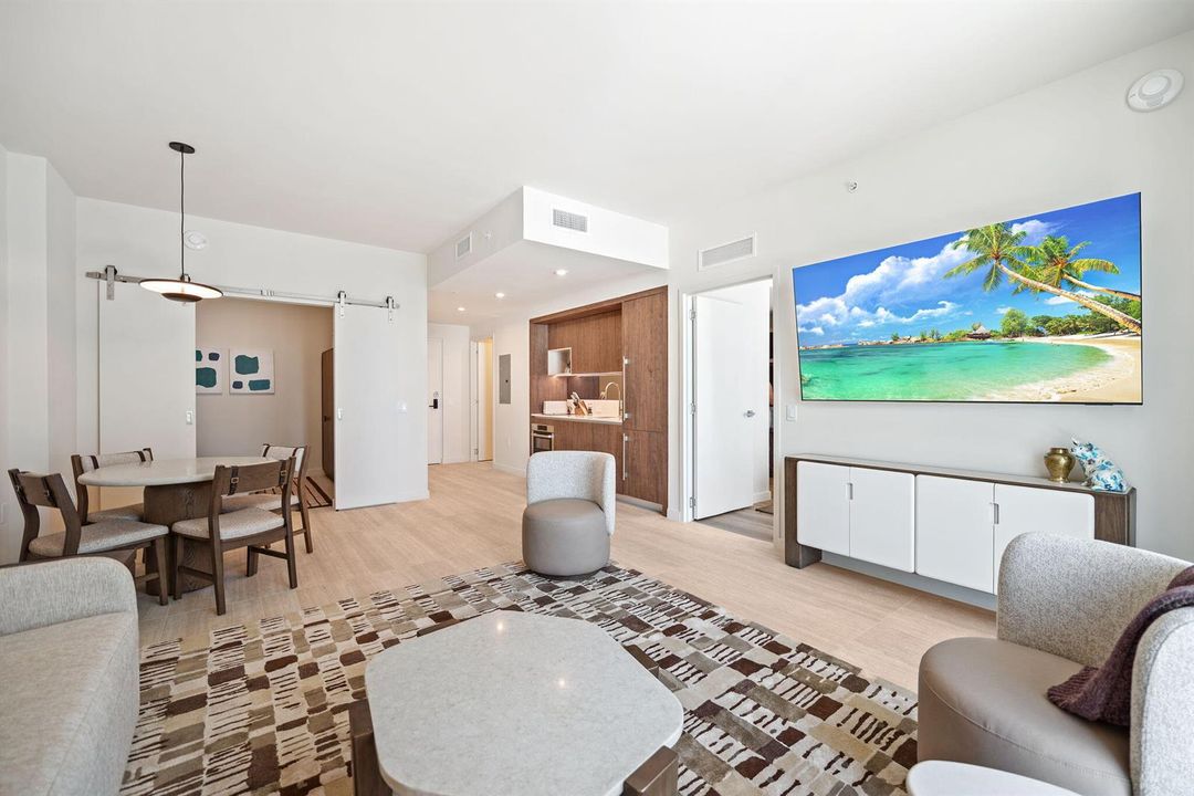 5-web-or-mls-1611-sw-2nd-ave-702