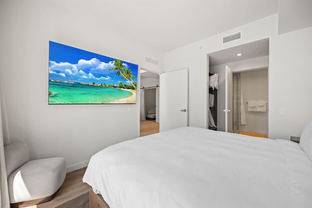 20-web-or-mls-1611-sw-2nd-ave-702