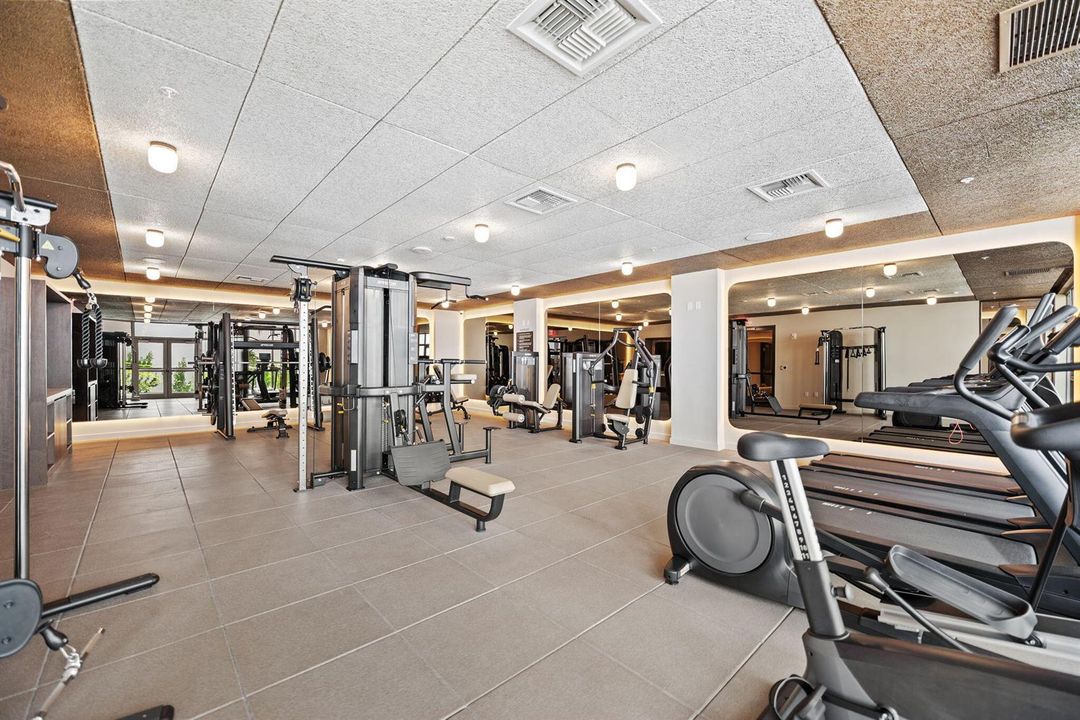 26-web-or-mls-1611-sw-2nd-ave-702
