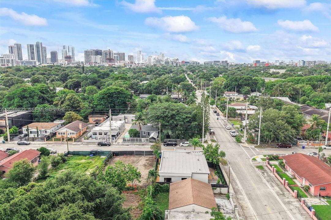 For Sale: $1,190,000 (4 beds, 3 baths, 1833 Square Feet)