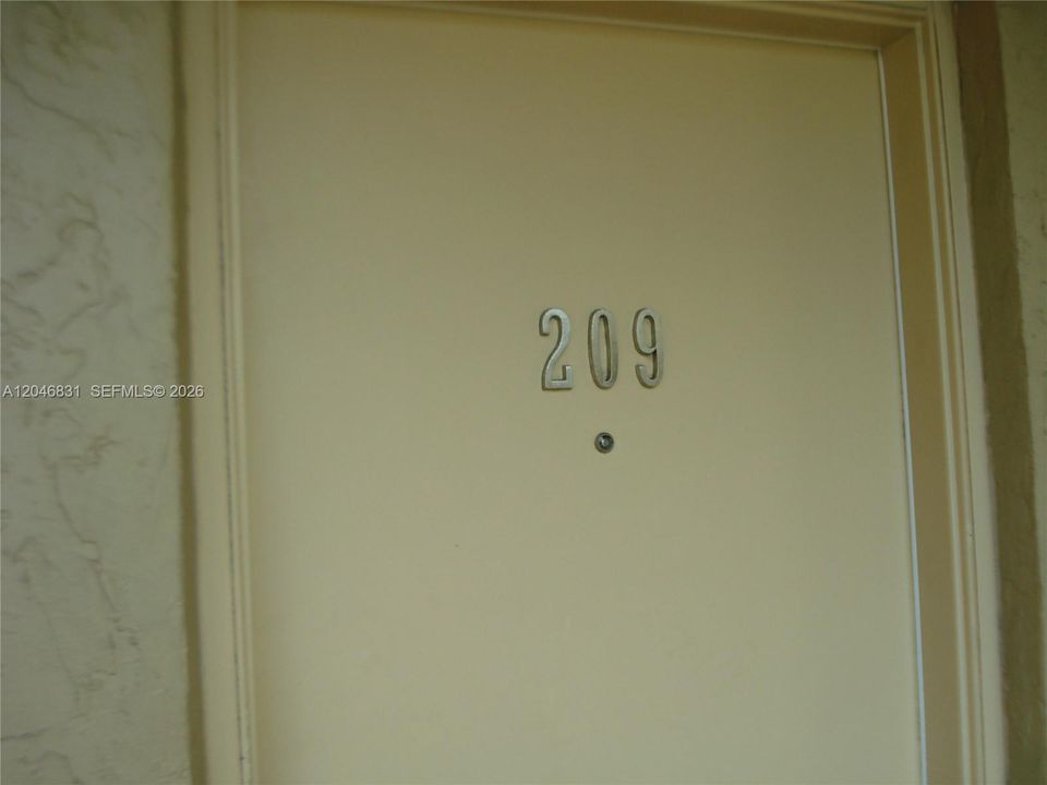 В аренду: $1,750 (1 спален, 1 ванн, 940 Квадратных фут)