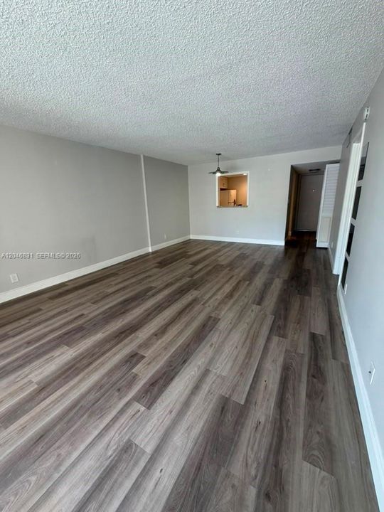 В аренду: $1,750 (1 спален, 1 ванн, 940 Квадратных фут)