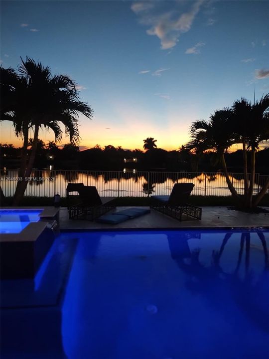 En Venta: $1,975,000 (5 camas, 4 baños, 4361 Pies cuadrados)
