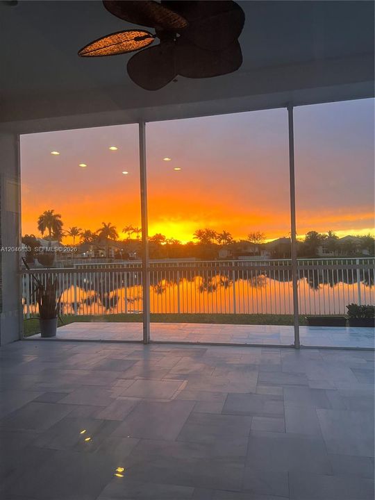 En Venta: $1,975,000 (5 camas, 4 baños, 4361 Pies cuadrados)