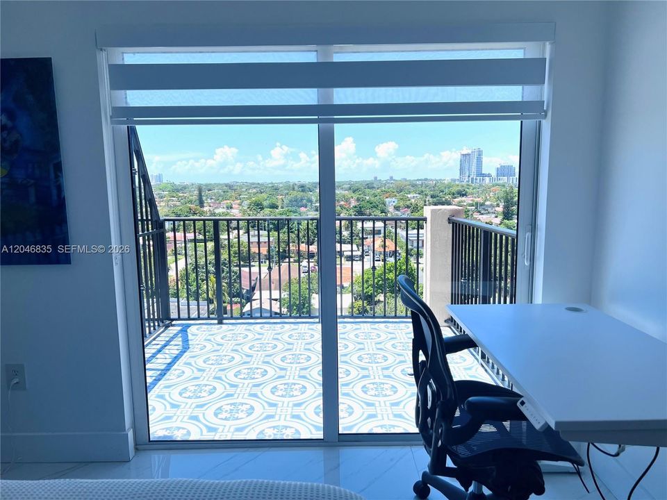 For Rent: $3,500 (2 beds, 2 baths, 899 Square Feet)