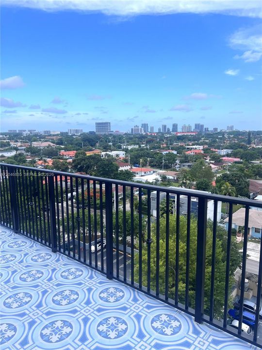 For Rent: $3,500 (2 beds, 2 baths, 899 Square Feet)