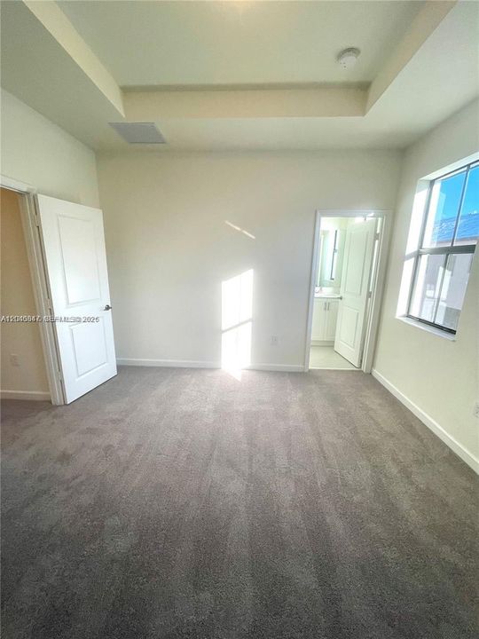 For Sale: $527,500 (3 beds, 2 baths, 1376 Square Feet)