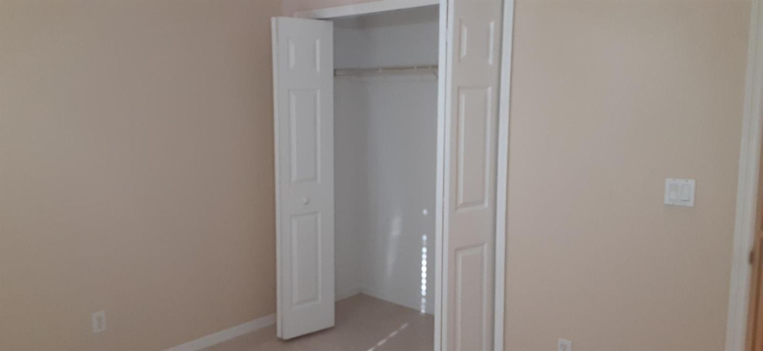 2nd Bedroom Closet