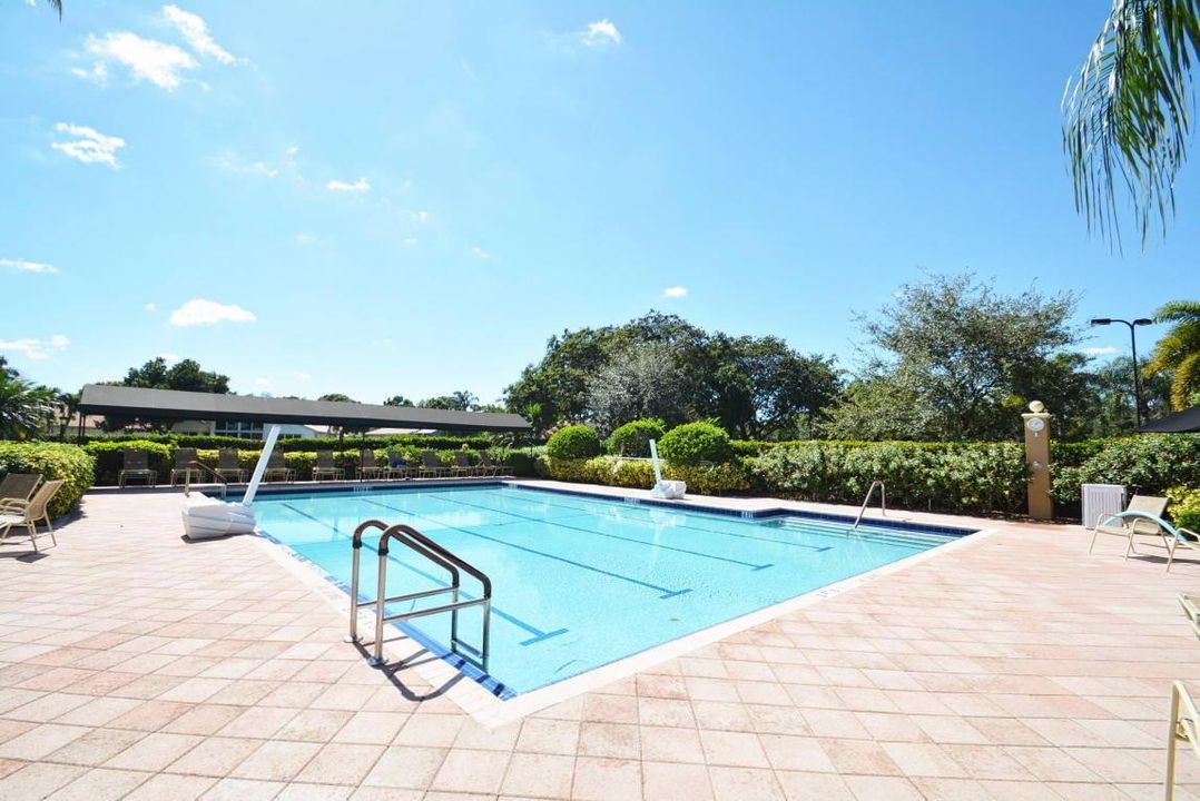 65-web-or-mls-43_valencia lakes (10)