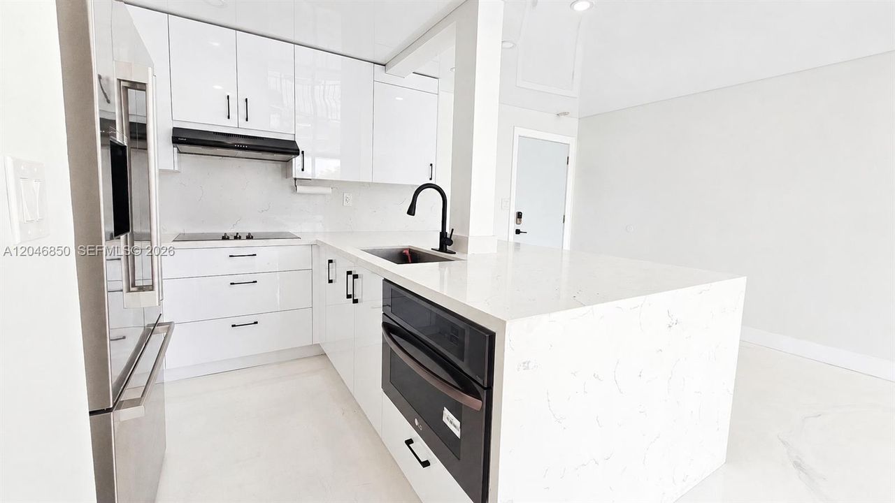 En Venta: $310,000 (2 camas, 2 baños, 914 Pies cuadrados)