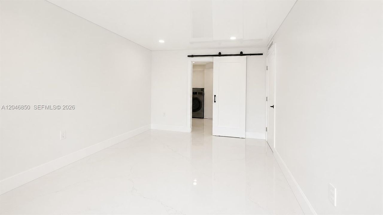 En Venta: $310,000 (2 camas, 2 baños, 914 Pies cuadrados)