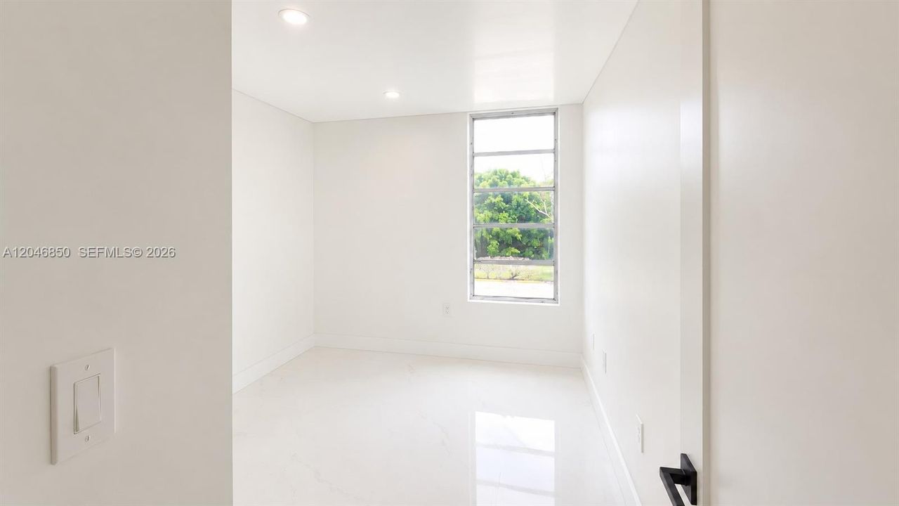 En Venta: $310,000 (2 camas, 2 baños, 914 Pies cuadrados)