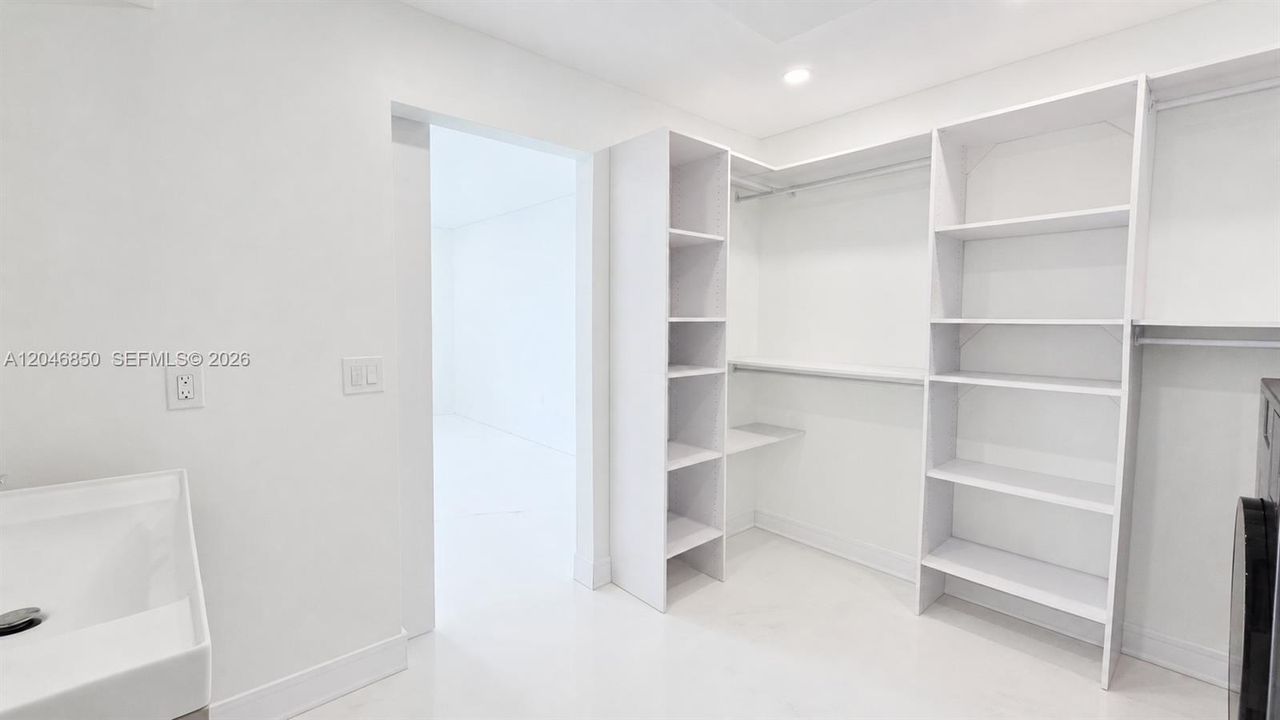 En Venta: $310,000 (2 camas, 2 baños, 914 Pies cuadrados)