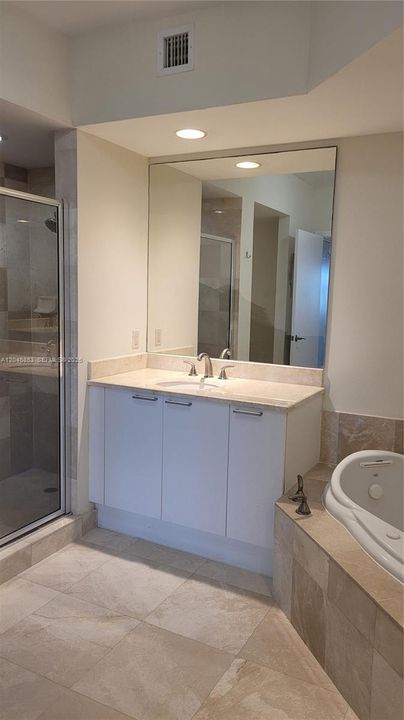 В аренду: $3,300 (2 спален, 2 ванн, 1603 Квадратных фут)