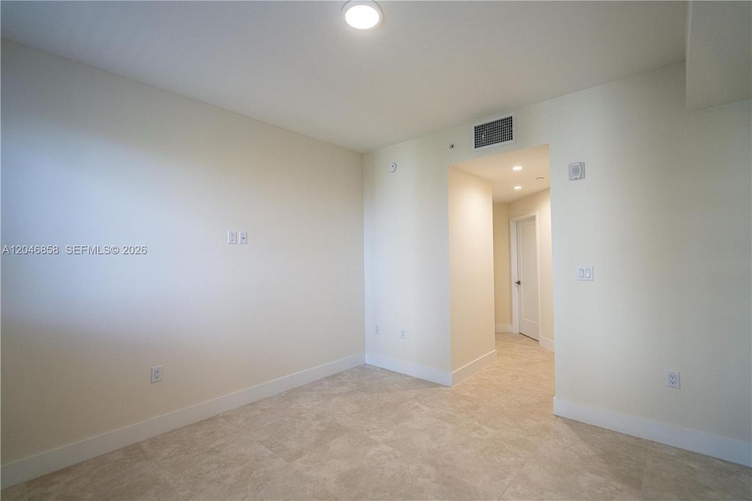 В аренду: $3,650 (2 спален, 2 ванн, 1163 Квадратных фут)