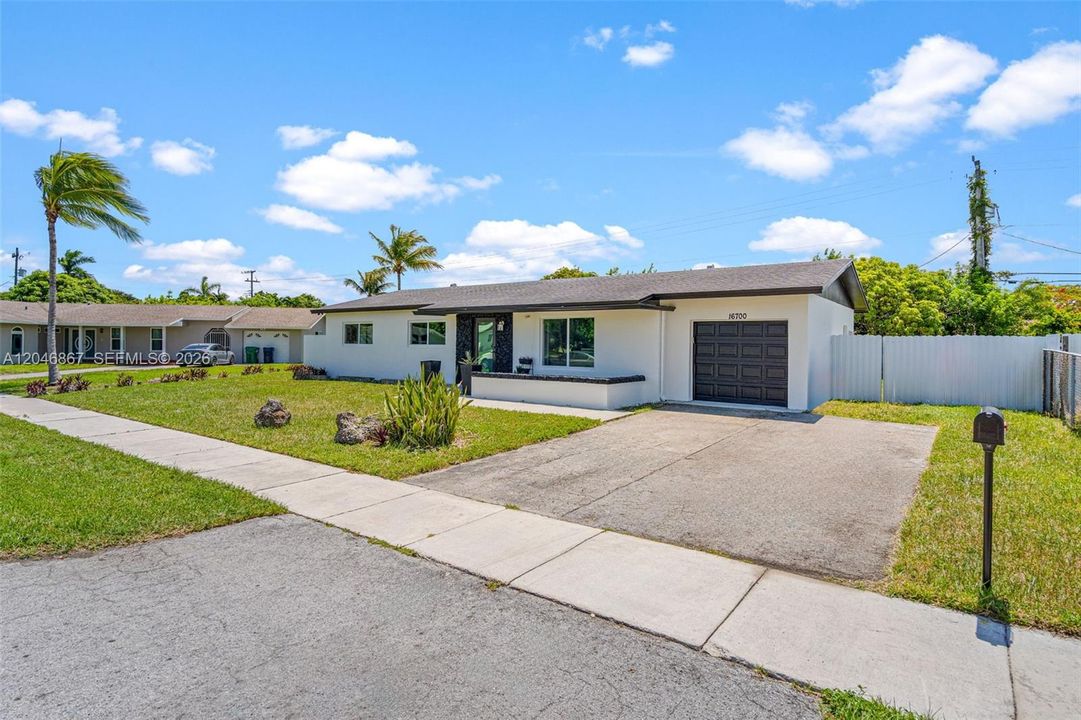 En Venta: $575,000 (3 camas, 2 baños, 1296 Pies cuadrados)