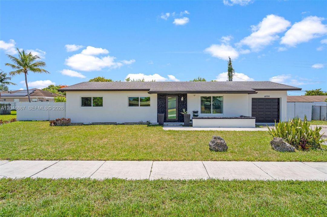 En Venta: $575,000 (3 camas, 2 baños, 1296 Pies cuadrados)