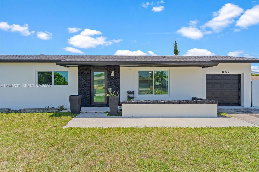 En Venta: $575,000 (3 camas, 2 baños, 1296 Pies cuadrados)