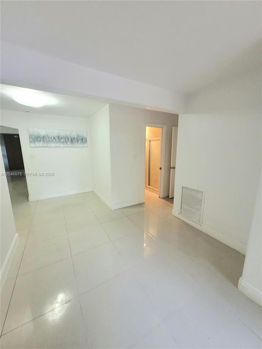 En Renta: $3,300 (3 camas, 3 baños, 1606 Pies cuadrados)