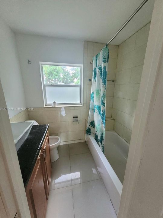 En Renta: $3,300 (3 camas, 3 baños, 1606 Pies cuadrados)