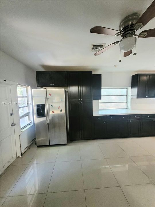 En Renta: $3,300 (3 camas, 3 baños, 1606 Pies cuadrados)