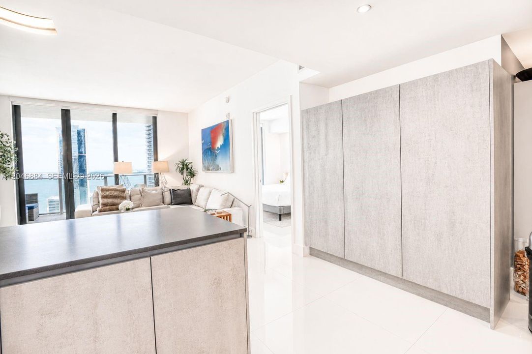 For Rent: $7,500 (2 beds, 3 baths, 1314 Square Feet)