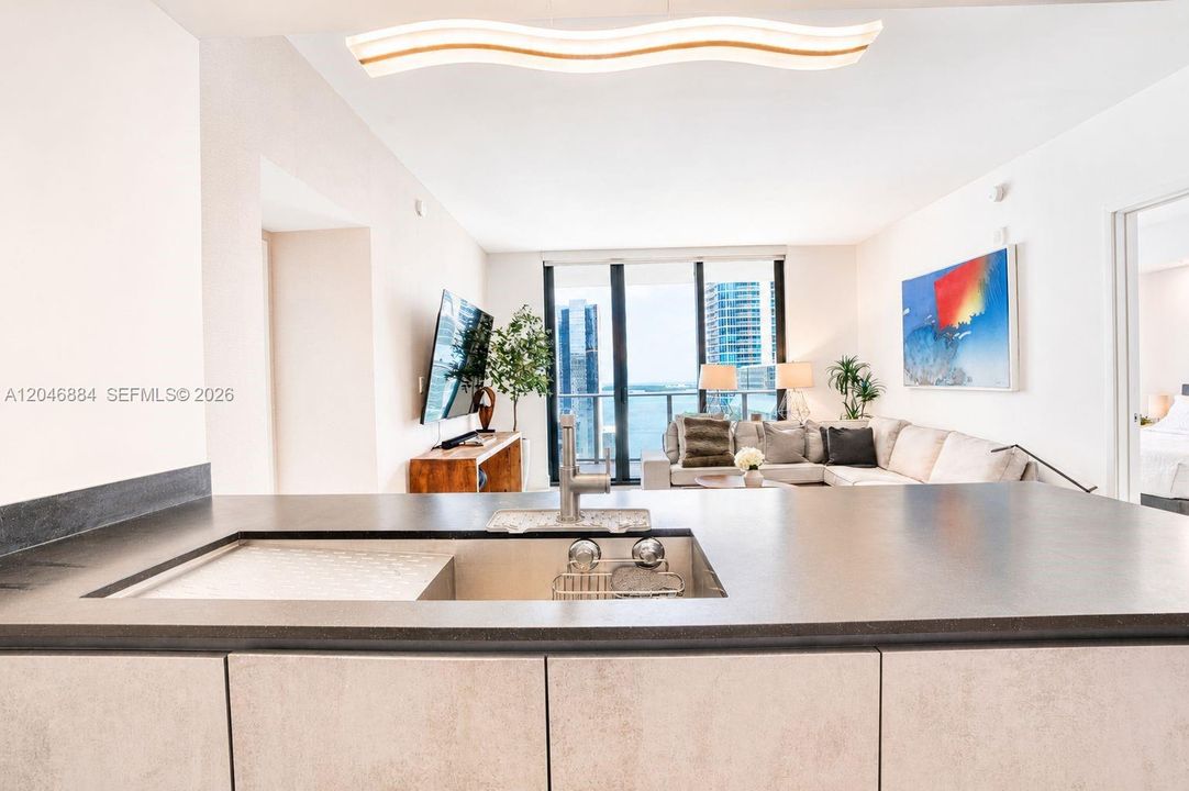 For Rent: $7,500 (2 beds, 3 baths, 1314 Square Feet)