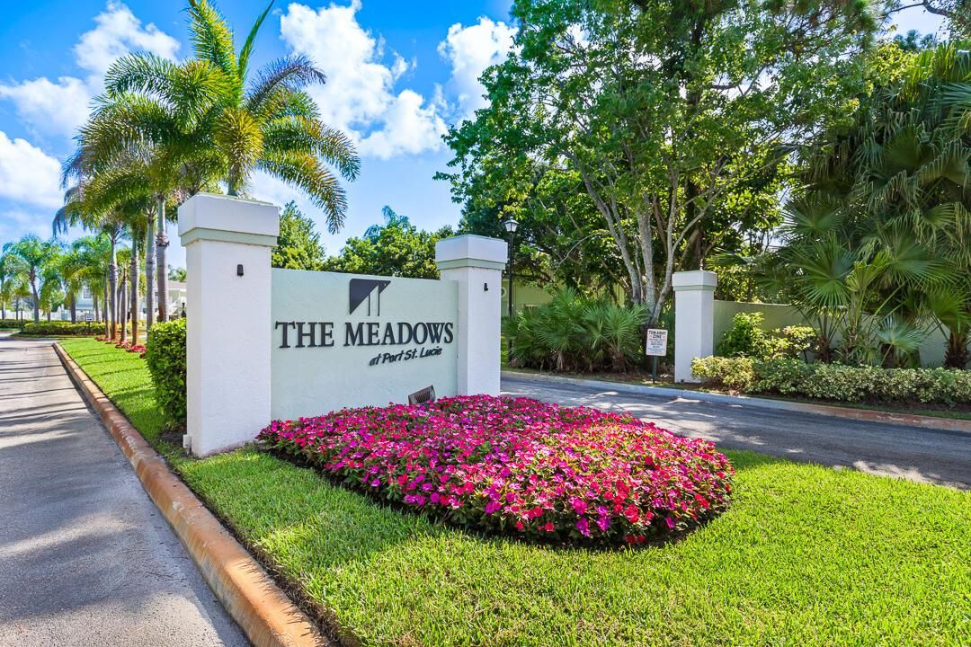 2127 SE Wild Meadow Circle-39