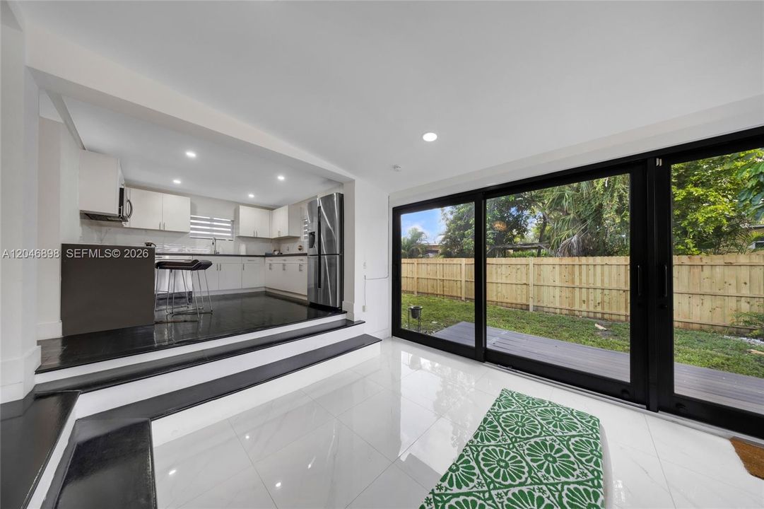 For Sale: $815,000 (2 beds, 2 baths, 1645 Square Feet)