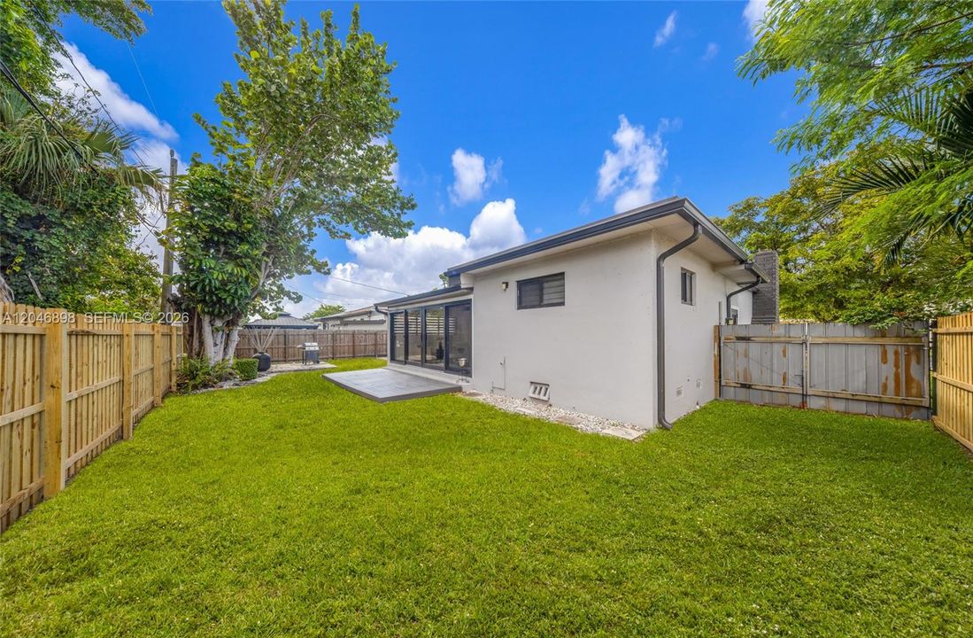 For Sale: $815,000 (2 beds, 2 baths, 1645 Square Feet)