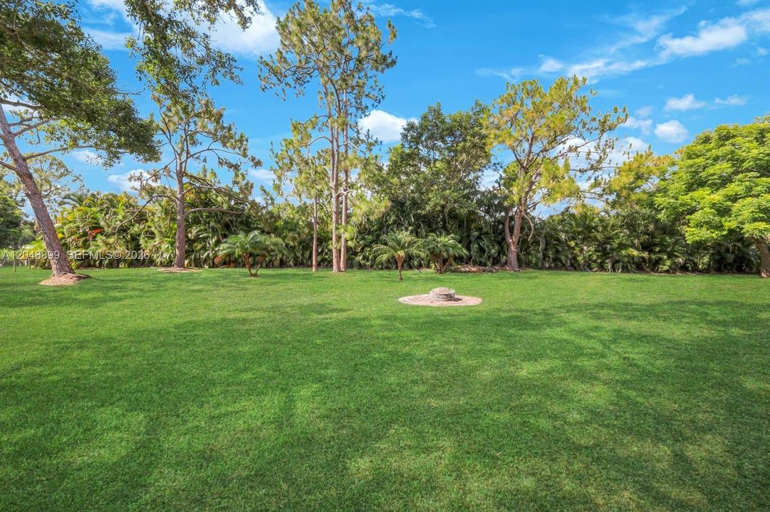 For Sale: $525,000 (3 beds, 2 baths, 1874 Square Feet)