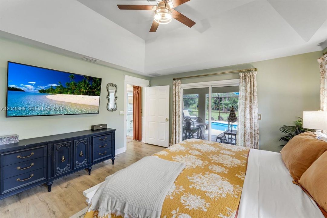For Sale: $525,000 (3 beds, 2 baths, 1874 Square Feet)