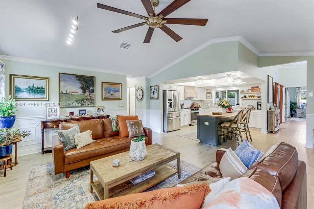 For Sale: $525,000 (3 beds, 2 baths, 1874 Square Feet)