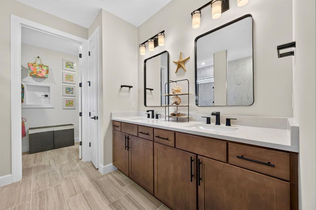 3862 421 Ensuite BA