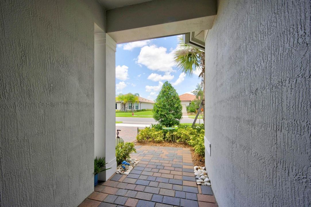 3862 120 Front Ext Entry