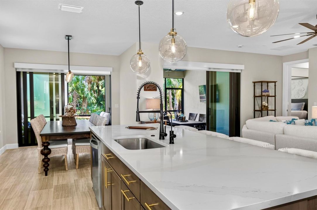 3862 233 Kitchen