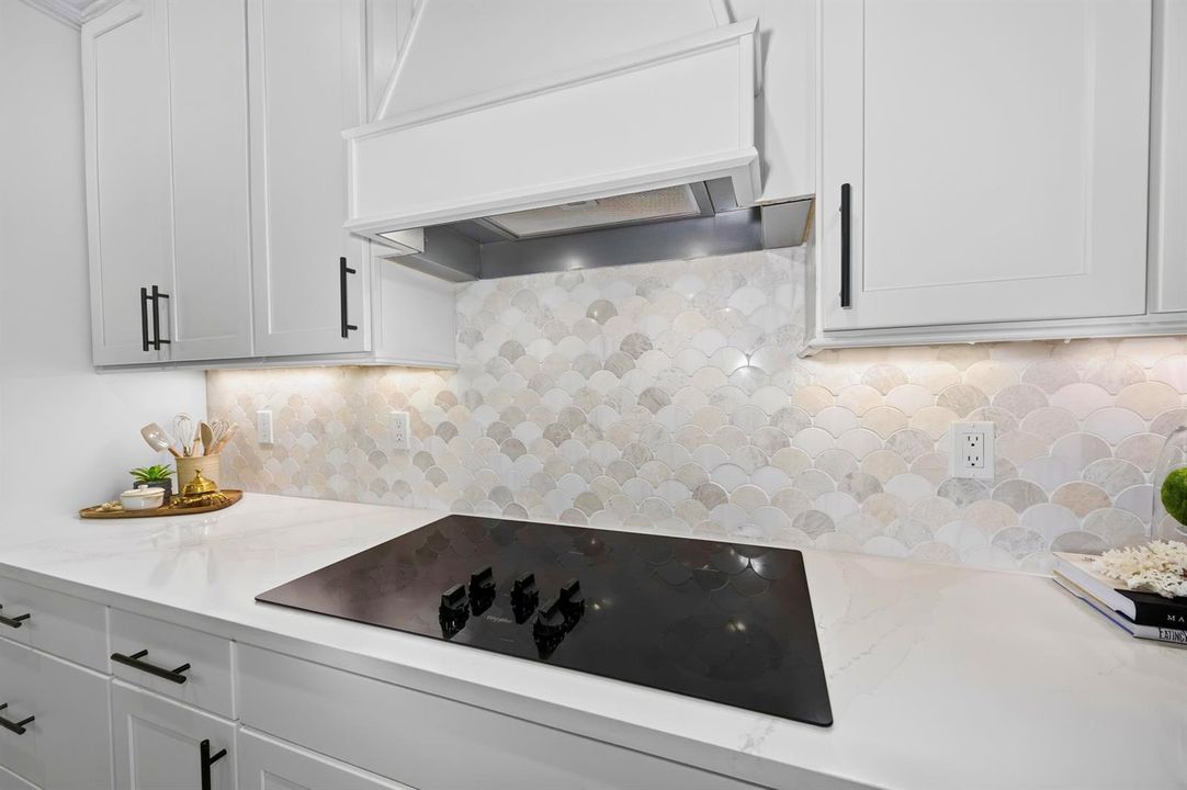 3862 216 Kitchen