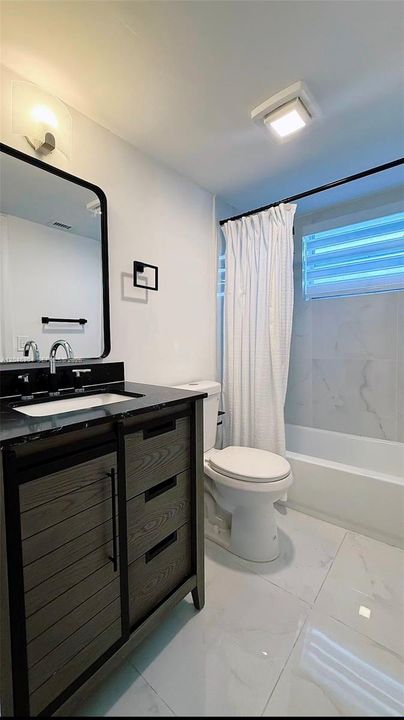For Rent: $2,550 (2 beds, 1 baths, 750 Square Feet)