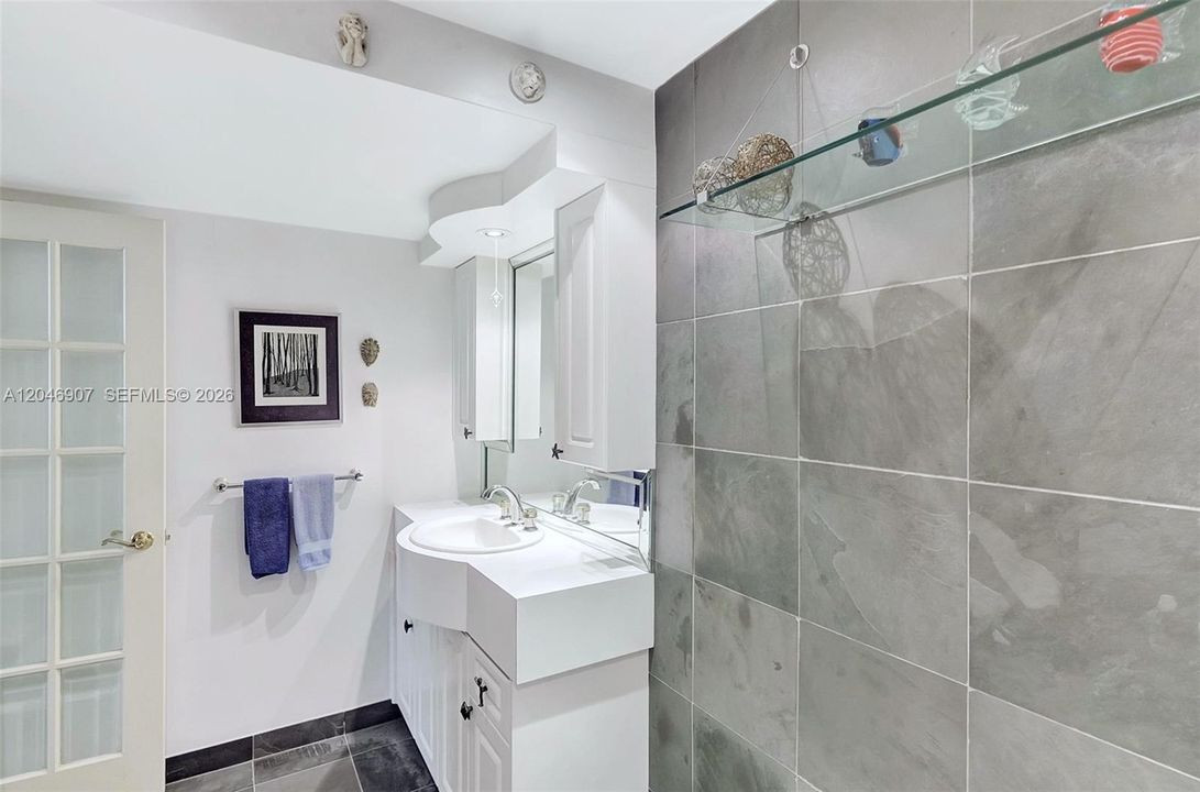 For Sale: $809,999 (2 beds, 2 baths, 1350 Square Feet)