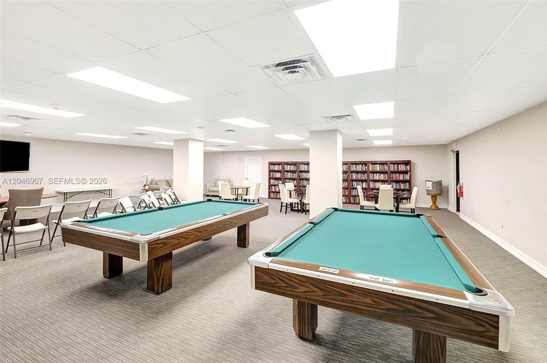 & Cummunity Library