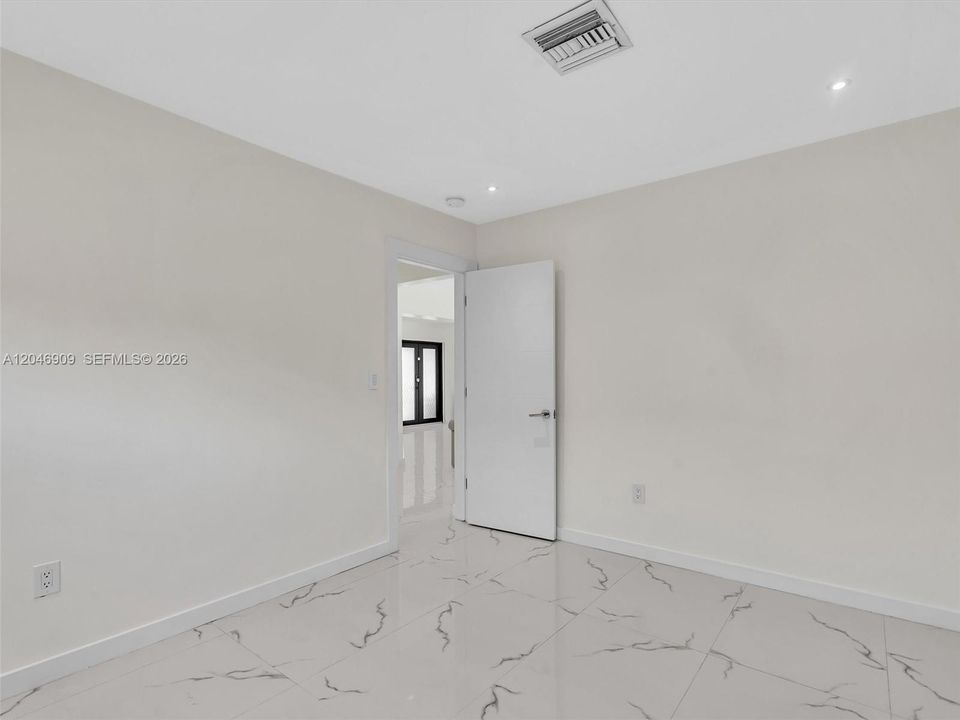 For Sale: $1,220,000 (4 beds, 2 baths, 1891 Square Feet)
